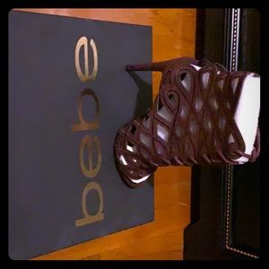 Bebe size 7 NEW stripped hottie color: Mer melot.